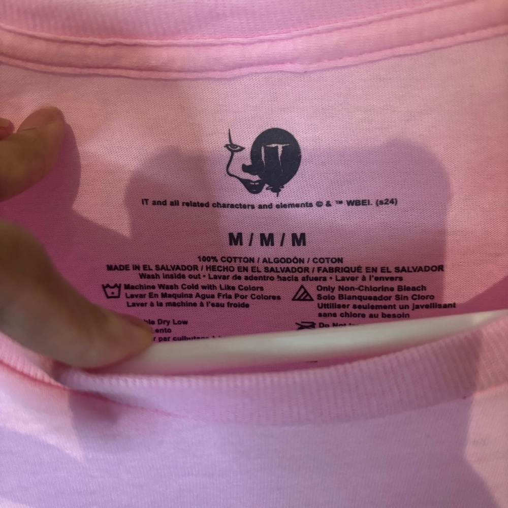 Pink Graphic IT T-Shirt *3/$10 - Picture 3 of 3